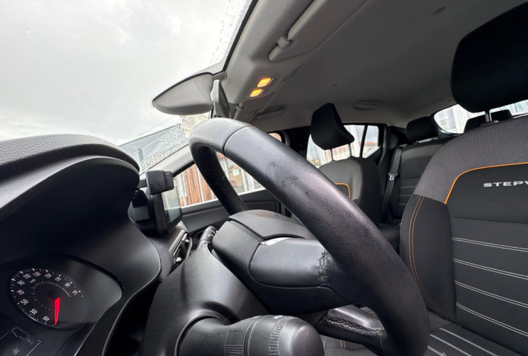 Dacia Sandero  III  STEPWAY 1.0 100 CONFORT / BON ETAT / GARANTIE 12 MOIS  Dacia Sandero  III  STEPWAY 1.0 100 CONFORT / BON ETAT / GARANTIE 12 MOIS