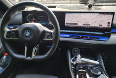 BMW i5 G60 eDrive40 340 ch M Sport Edition / TVA RECUPERABLE BMW i5 G60 eDrive40 340 ch M Sport Edition / TVA RECUPERABLE