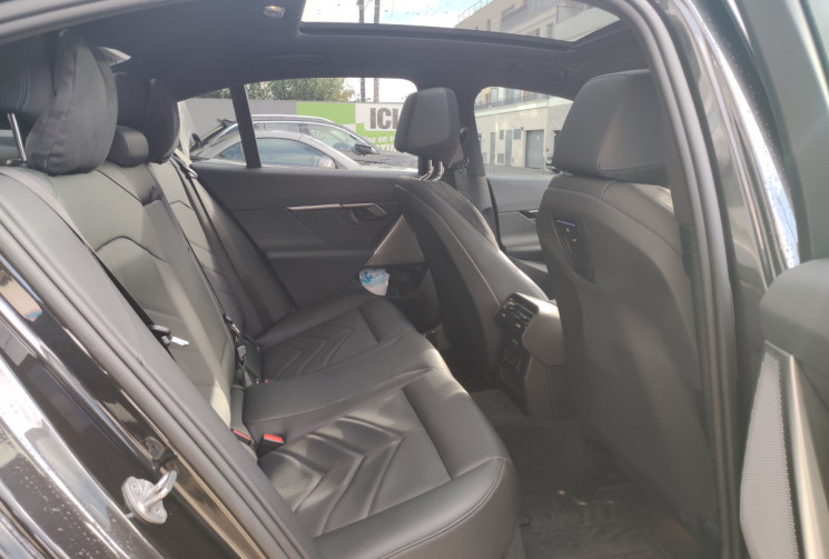 BMW i5 G60 eDrive40 340 ch M Sport Edition / TVA RECUPERABLE BMW i5 G60 eDrive40 340 ch M Sport Edition / TVA RECUPERABLE