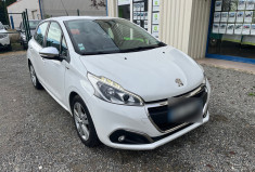 Peugeot 208 1.6 BlueHDi 100 STYLE Peugeot 208 1.6 BlueHDi 100 STYLE