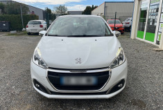 Peugeot 208 1.6 BlueHDi 100 STYLE Peugeot 208 1.6 BlueHDi 100 STYLE