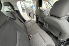 Peugeot 208 1.6 BlueHDi 100 STYLE Peugeot 208 1.6 BlueHDi 100 STYLE