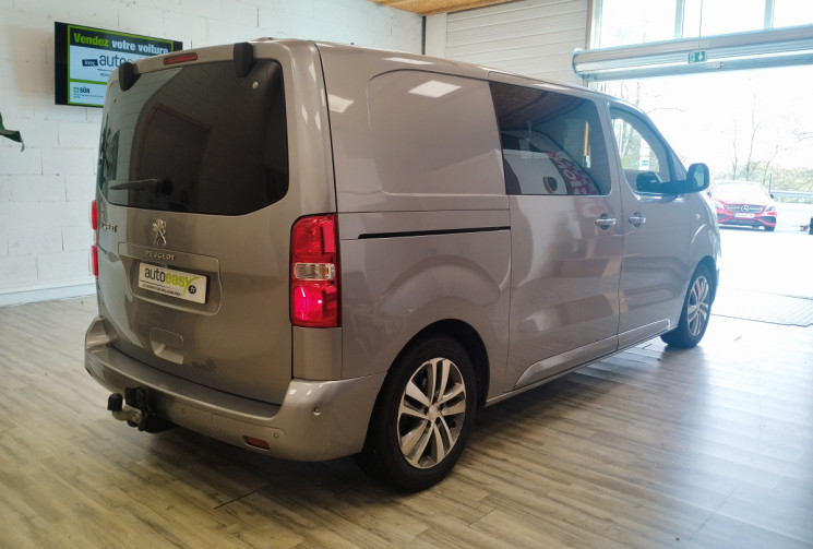 Peugeot Expert III Standard 2.0 Blue HDi 16V EAT8 S&S 180 cv + ATTELAGE ET BARRES DE TOIT  Peugeot Expert III Standard 2.0 Blue HDi 16V EAT8 S&S 180 cv + ATTELAGE ET BARRES DE TOIT