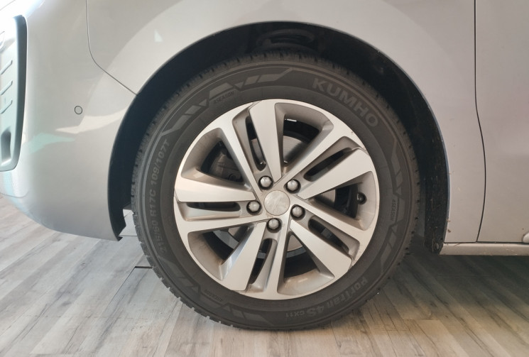 Peugeot Expert III Standard 2.0 Blue HDi 16V EAT8 S&S 180 cv + ATTELAGE ET BARRES DE TOIT  Peugeot Expert III Standard 2.0 Blue HDi 16V EAT8 S&S 180 cv + ATTELAGE ET BARRES DE TOIT