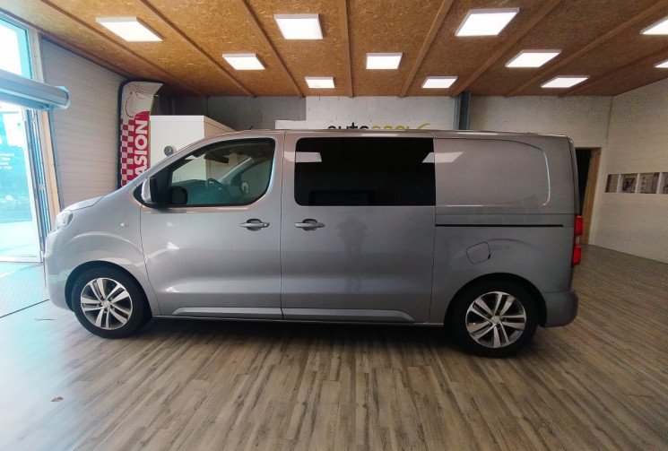 Peugeot Expert III Standard 2.0 Blue HDi 16V EAT8 S&S 180 cv + ATTELAGE ET BARRES DE TOIT  Peugeot Expert III Standard 2.0 Blue HDi 16V EAT8 S&S 180 cv + ATTELAGE ET BARRES DE TOIT