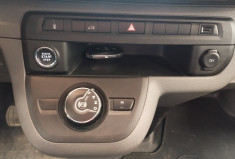 Peugeot Expert III Standard 2.0 Blue HDi 16V EAT8 S&S 180 cv + ATTELAGE ET BARRES DE TOIT  Peugeot Expert III Standard 2.0 Blue HDi 16V EAT8 S&S 180 cv + ATTELAGE ET BARRES DE TOIT