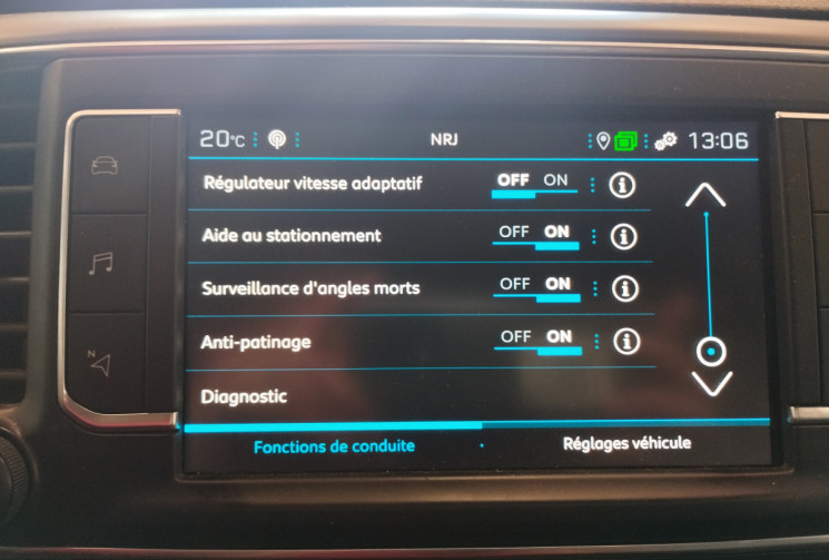 Peugeot Expert III Standard 2.0 Blue HDi 16V EAT8 S&S 180 cv + ATTELAGE ET BARRES DE TOIT  Peugeot Expert III Standard 2.0 Blue HDi 16V EAT8 S&S 180 cv + ATTELAGE ET BARRES DE TOIT