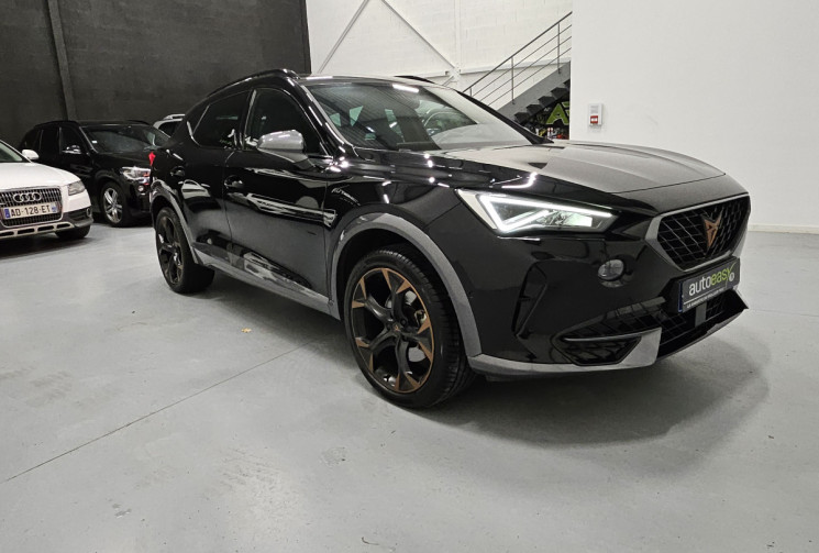 CUPRA Formentor tsi 150 cv dsg7 V + options / JA 19 / attelage / carplay CUPRA Formentor tsi 150 cv dsg7 V + options / JA 19 / attelage / carplay