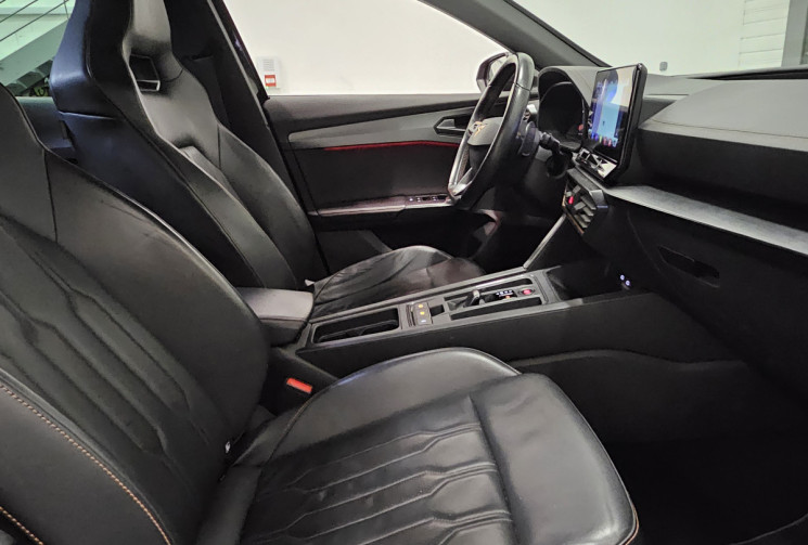 CUPRA Formentor tsi 150 cv dsg7 V + options / JA 19 / attelage / carplay CUPRA Formentor tsi 150 cv dsg7 V + options / JA 19 / attelage / carplay