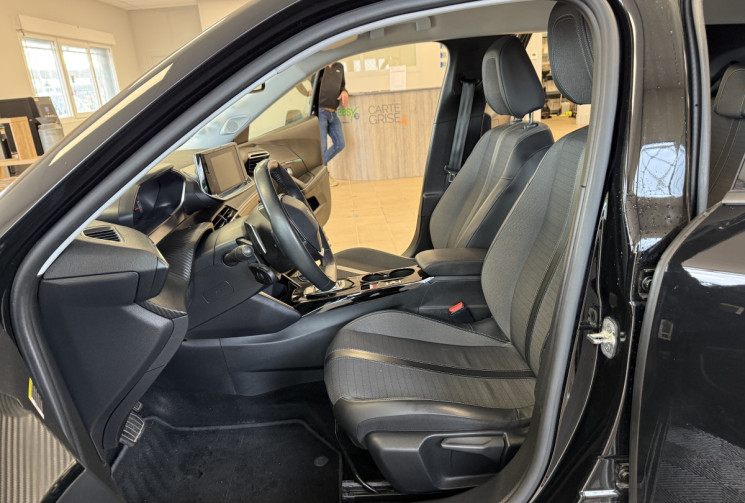 Peugeot 2008 1.5 BLUEHDI EAT8 130 ALLURE / RAPPEL DE CHAINE A JOUR 