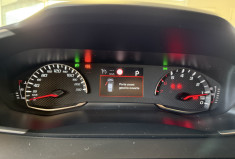 Peugeot 2008 1.5 BLUEHDI EAT8 130 ALLURE / RAPPEL DE CHAINE A JOUR 