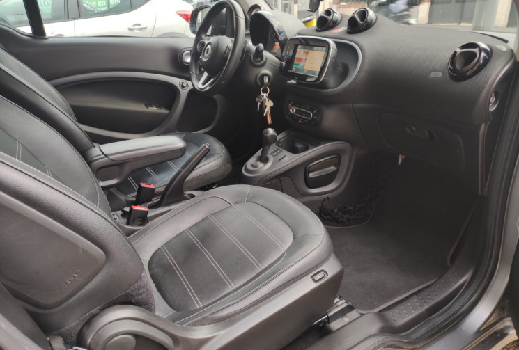 SMART Fortwo (453) 0.9 TI Coupé twinamic  90 cv Boîte auto PRIME SMART Fortwo (453) 0.9 TI Coupé twinamic  90 cv Boîte auto PRIME