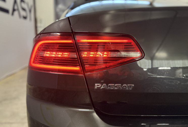 Volkswagen Passat 2.0 TDI 150ch CARAT Volkswagen Passat 2.0 TDI 150ch CARAT