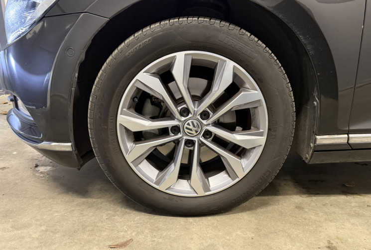Volkswagen Passat 2.0 TDI 150ch CARAT Volkswagen Passat 2.0 TDI 150ch CARAT