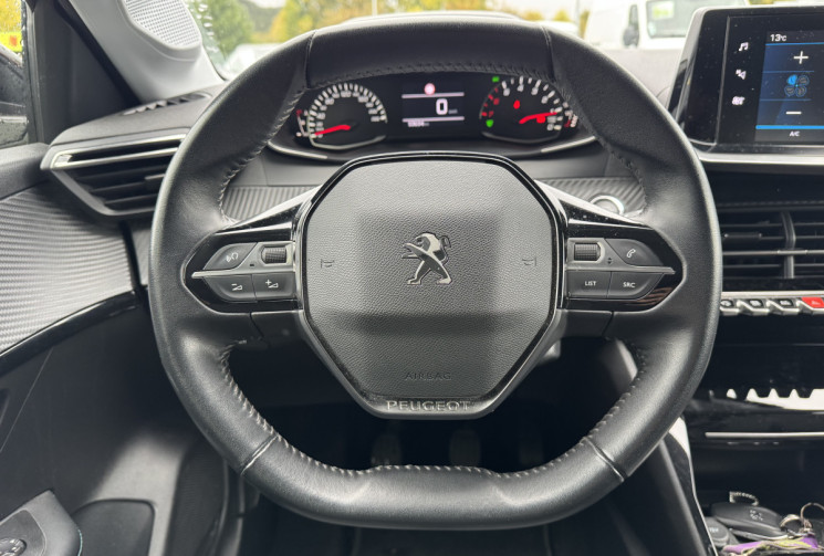 Peugeot 208 1.5 BLUE HDI 100CH ALLURE Peugeot 208 1.5 BLUE HDI 100CH ALLURE