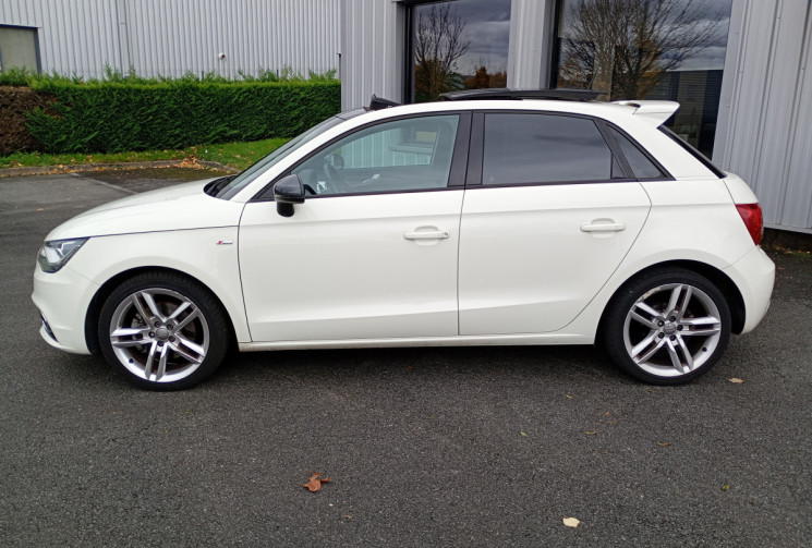 Audi A1 SPORTBACK 1.4 TFSI 122 ch *S-Line / Toit Ouvrant / Config Exceptionnelle