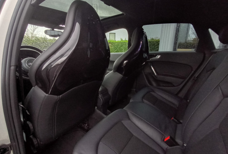 Audi A1 SPORTBACK 1.4 TFSI 122 ch *S-Line / Toit Ouvrant / Config Exceptionnelle