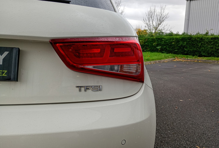 Audi A1 SPORTBACK 1.4 TFSI 122 ch *S-Line / Toit Ouvrant / Config Exceptionnelle