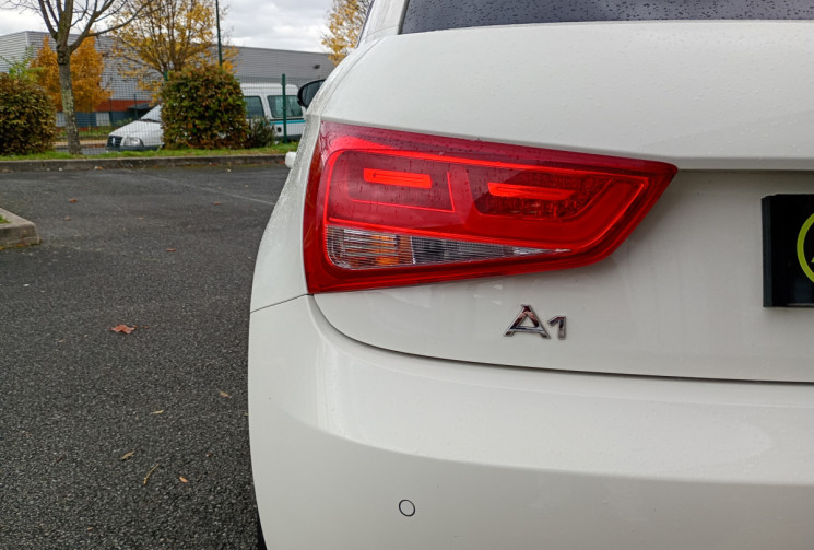 Audi A1 SPORTBACK 1.4 TFSI 122 S-Line S-Tronic  + TO + Config Exceptionnelle Audi A1 SPORTBACK 1.4 TFSI 122 S-Line S-Tronic  + TO + Config Exceptionnelle