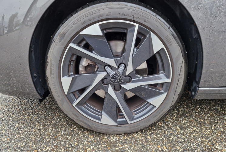 Peugeot 308 SW 1.2 130ch BVM6 Allure Pack Peugeot 308 SW 1.2 130ch BVM6 Allure Pack