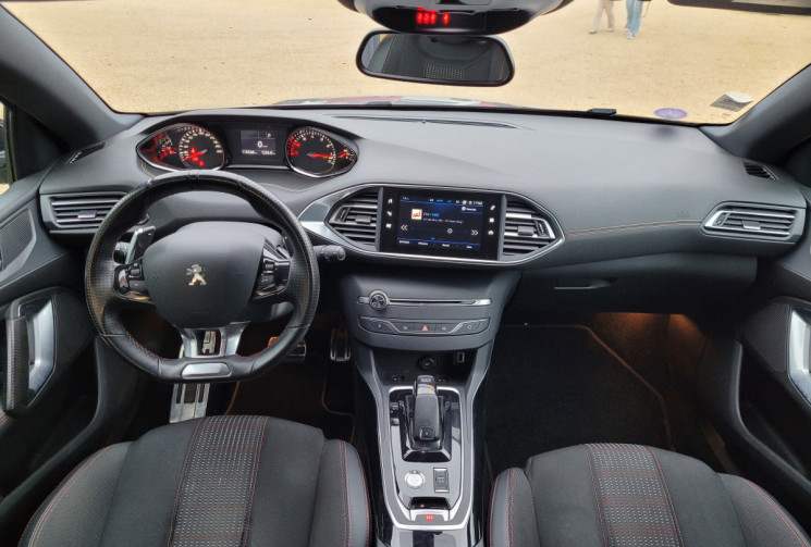 Peugeot 308 1.2 PURETECH GT LINE EAT8