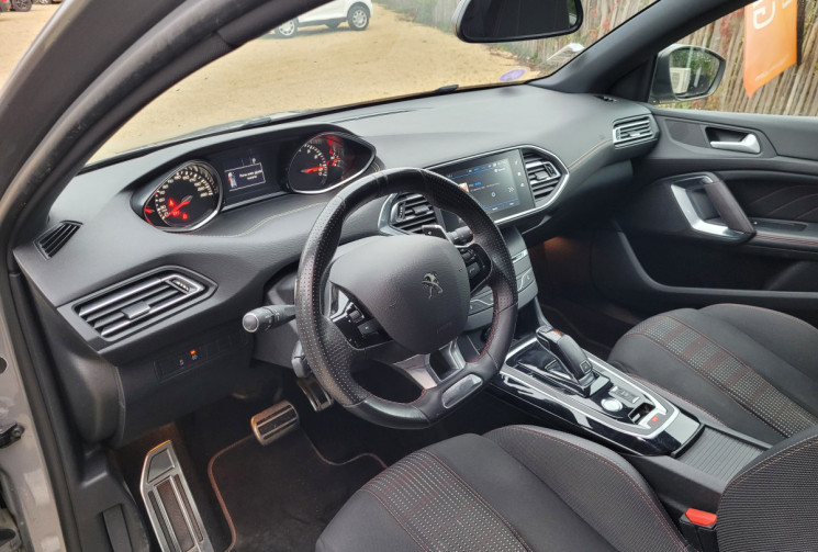 Peugeot 308 1.2 PURETECH GT LINE EAT8
