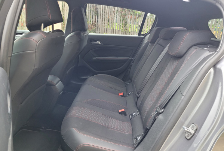 Peugeot 308 1.2 PURETECH GT LINE EAT8