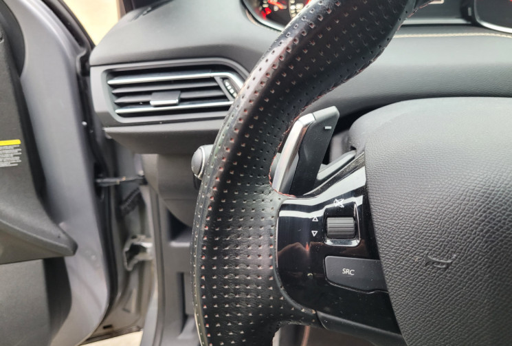 Peugeot 308 1.2 PURETECH GT LINE EAT8