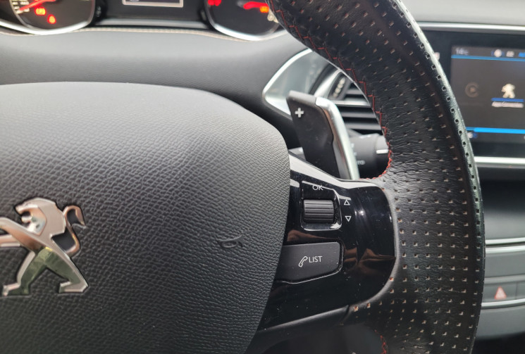 Peugeot 308 1.2 PURETECH GT LINE EAT8