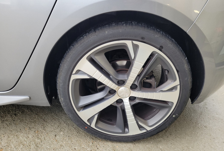 Peugeot 308 1.2 PURETECH GT LINE EAT8