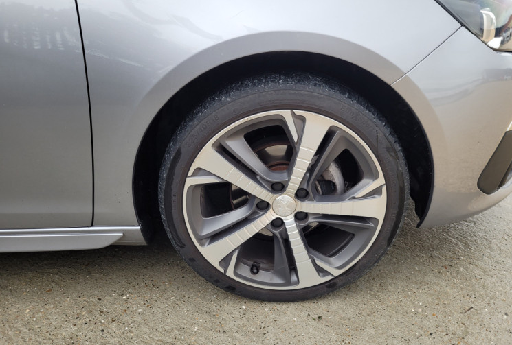 Peugeot 308 1.2 PURETECH GT LINE EAT8