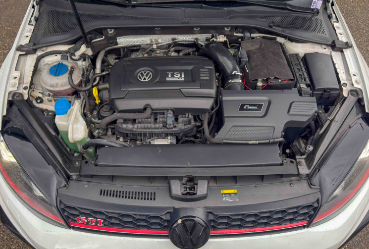 Volkswagen Golf VII 2.0 TSI Clubsport DSG 5P entretien VW Volkswagen Golf VII 2.0 TSI Clubsport DSG 5P entretien VW