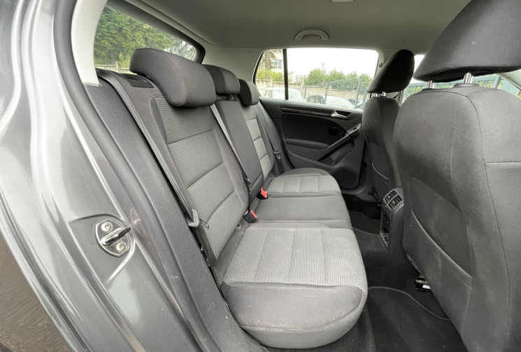 Volkswagen Golf 1.6 TDI / 105 CH / CONFORTLINE Volkswagen Golf 1.6 TDI / 105 CH / CONFORTLINE