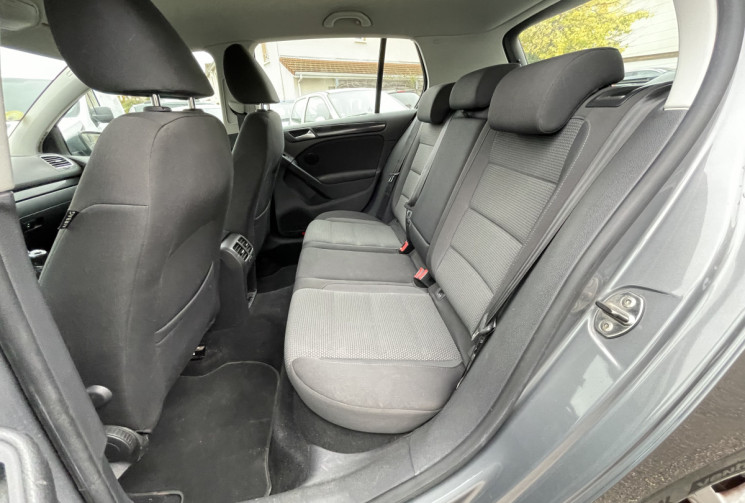 Volkswagen Golf 1.6 TDI / 105 CH / CONFORTLINE Volkswagen Golf 1.6 TDI / 105 CH / CONFORTLINE