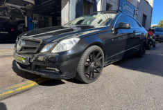 Mercedes CLASSE E AMG (207) Coupé 500 5.5 i V8 32V 7G-Tronic 388 cv Boîte auto / Origine France Mercedes CLASSE E AMG (207) Coupé 500 5.5 i V8 32V 7G-Tronic 388 cv Boîte auto / Origine France
