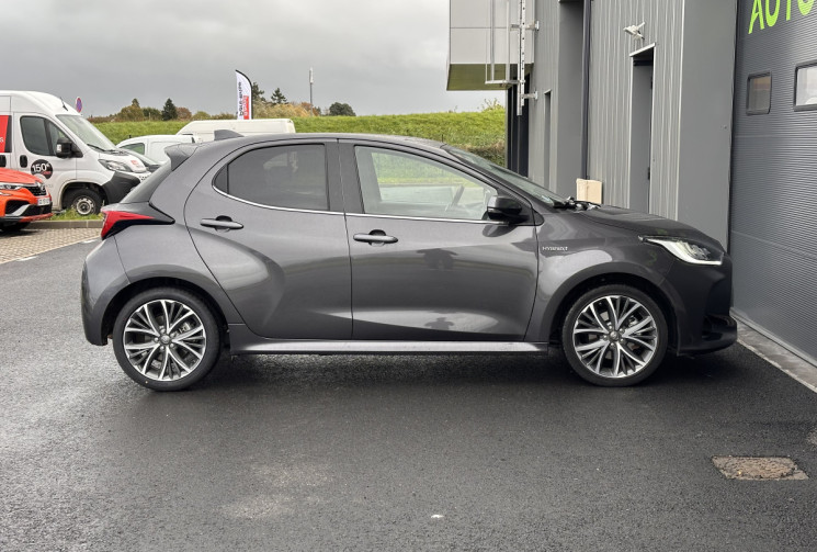 Toyota Yaris 1.5 VVTI 116cv Hybrid E-CVT Iconic - JBL - CAMERA - CUIR - HUD Toyota Yaris 1.5 VVTI 116cv Hybrid E-CVT Iconic - JBL - CAMERA - CUIR - HUD