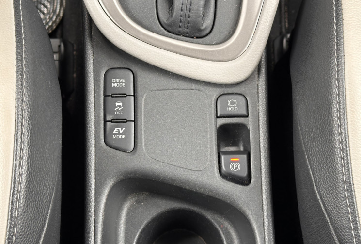 Toyota Yaris 1.5 VVTI 116cv Hybrid E-CVT Iconic - JBL - CAMERA - CUIR - HUD Toyota Yaris 1.5 VVTI 116cv Hybrid E-CVT Iconic - JBL - CAMERA - CUIR - HUD