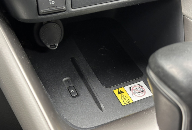 Toyota Yaris 1.5 VVTI 116cv Hybrid E-CVT Iconic - JBL - CAMERA - CUIR - HUD Toyota Yaris 1.5 VVTI 116cv Hybrid E-CVT Iconic - JBL - CAMERA - CUIR - HUD