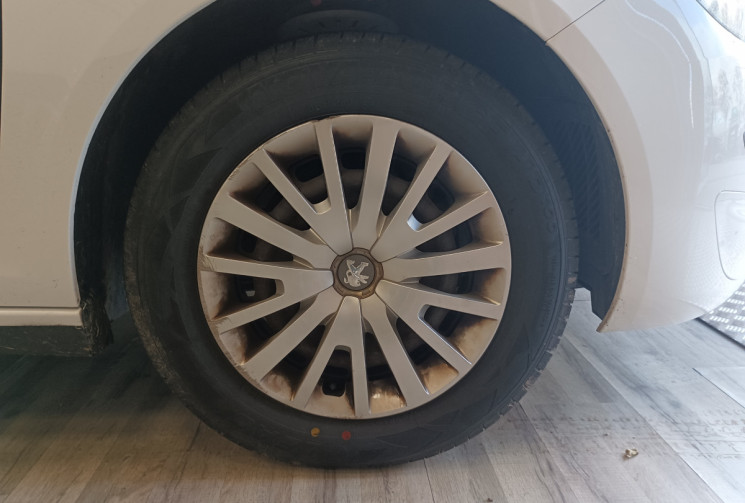 Peugeot 308 AFFAIRE  II (T9) 1.6 HDi S&S 99 cv Peugeot 308 AFFAIRE  II (T9) 1.6 HDi S&S 99 cv