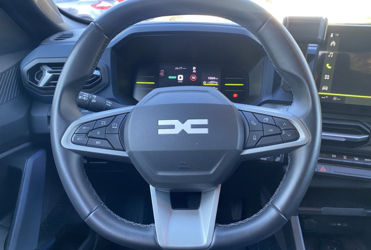 Dacia Duster III 1.6 16V JOURNEY Hybrid 140CH  Dacia Duster III 1.6 16V JOURNEY Hybrid 140CH
