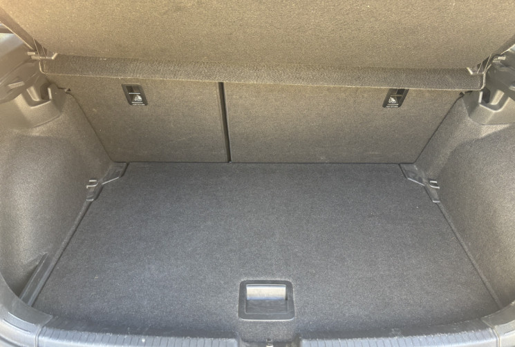 Volkswagen Polo VI Phase 2 1.0 TSI R LINE 95CH CARPLAY-CAMERA - GARANTIE VW 2028 Volkswagen Polo VI Phase 2 1.0 TSI R LINE 95CH CARPLAY-CAMERA - GARANTIE VW 2028