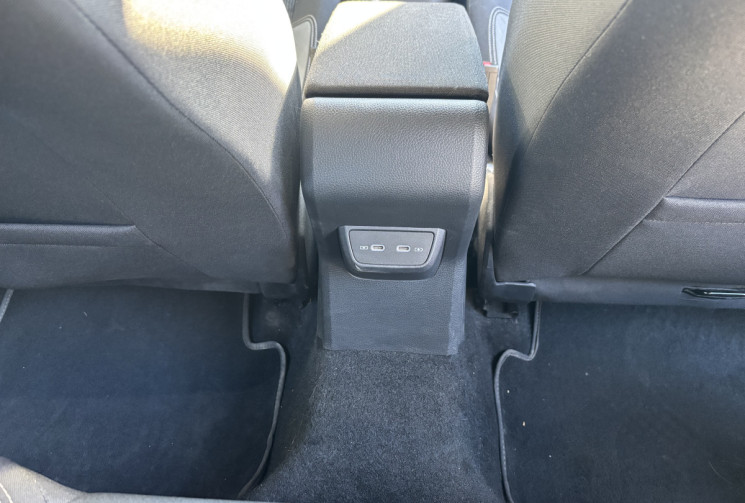 Volkswagen Polo VI Phase 2 1.0 TSI R LINE 95CH CARPLAY-CAMERA - GARANTIE VW 2028 Volkswagen Polo VI Phase 2 1.0 TSI R LINE 95CH CARPLAY-CAMERA - GARANTIE VW 2028