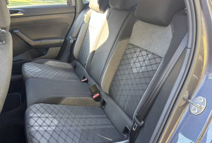 Volkswagen Polo VI Phase 2 1.0 TSI R LINE 95CH CARPLAY-CAMERA - GARANTIE VW 2028 Volkswagen Polo VI Phase 2 1.0 TSI R LINE 95CH CARPLAY-CAMERA - GARANTIE VW 2028