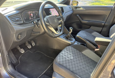 Volkswagen Polo VI Phase 2 1.0 TSI R LINE 95CH CARPLAY-CAMERA - GARANTIE VW 2028 Volkswagen Polo VI Phase 2 1.0 TSI R LINE 95CH CARPLAY-CAMERA - GARANTIE VW 2028