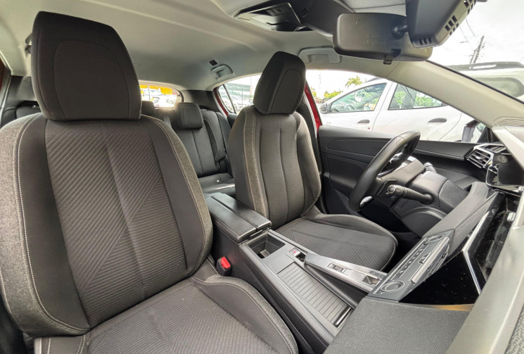 Peugeot 308 III 1.5 BlueHDi 16V EAT8 S&S 130 cv Boîte auto // Première main // Etat neuf Peugeot 308 III 1.5 BlueHDi 16V EAT8 S&S 130 cv Boîte auto // Première main // Etat neuf