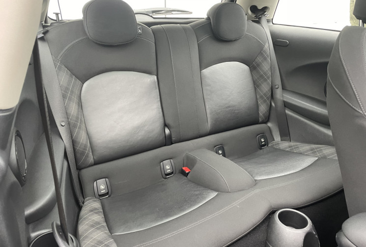 Mini Mini One D 95ch * Blackfriars *toit ouvrant* ct ok* Radars