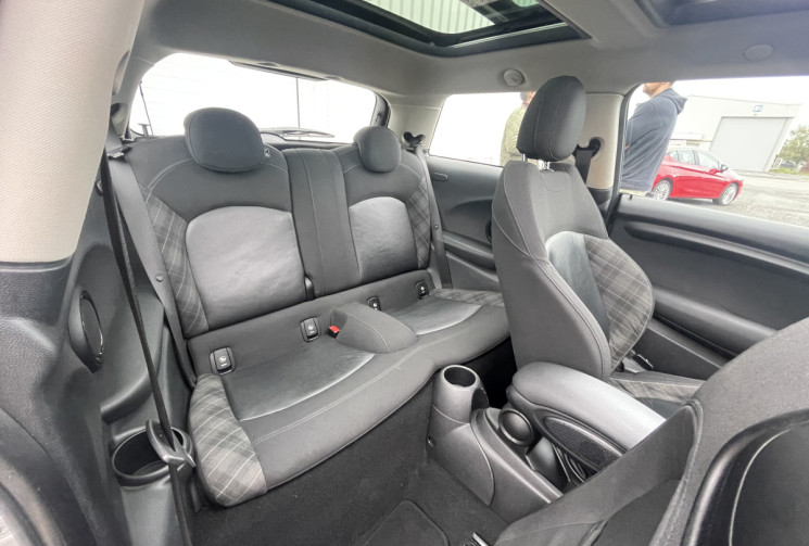 Mini Mini One D 95ch * Blackfriars *toit ouvrant* ct ok* Radars