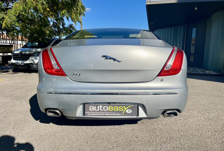 Jaguar XJ 3.0 SDV6 275 cv Portfolio / Toit ouvrant