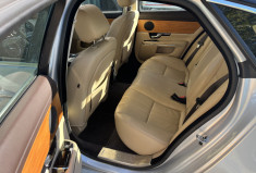 Jaguar XJ 3.0 SDV6 275 cv Portfolio / Toit ouvrant