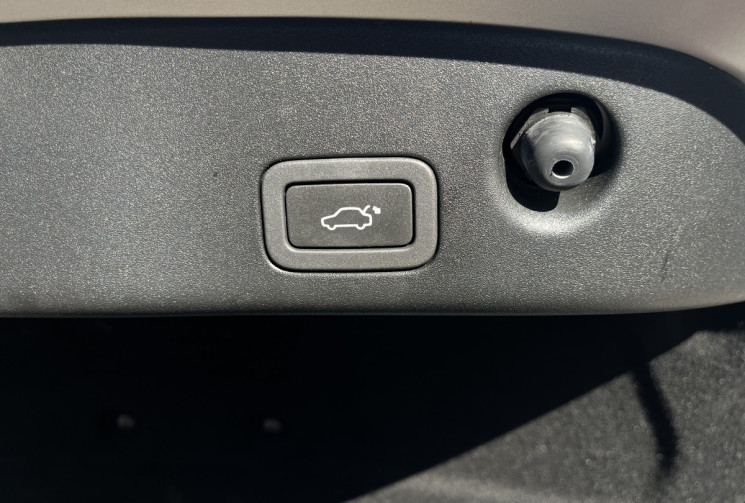 Jaguar XJ 3.0 SDV6 275 cv Portfolio / Toit ouvrant